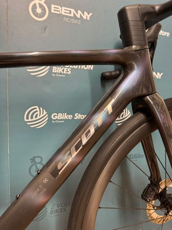 Used Scott Addict RC 10 2025 2025 Road & Gravel, Black — image 9 of 16
