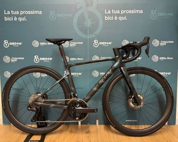 Used Scott Addict RC 10 2025 2025 Road & Gravel
