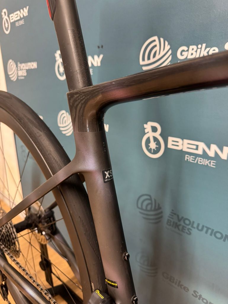 Used Scott Addict RC 10 2025 2025 Road & Gravel, Black — image 8 of 16