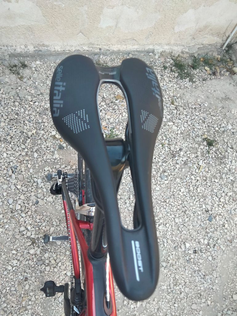 Used Specialized S-Works Tarmac Di2 2016 2016 Road & Gravel, Red — image 2 of 6