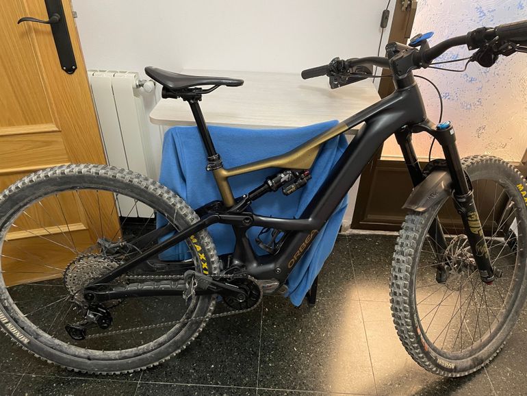 Used Orbea RISE LT H10 20mph 2025 2025 Mountainbike, Black, 29 — image 1 of 6