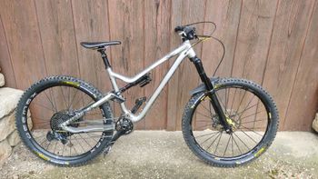 Used Commencal META AM SRAM GX Eagle 2018 Mountainbike, Light Gray — image 2 of 6
