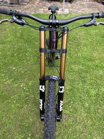 Used Santa Cruz V10 DH X01 / Carbon CC / 29 2022 2022 Mountainbike — image 17 of 33
