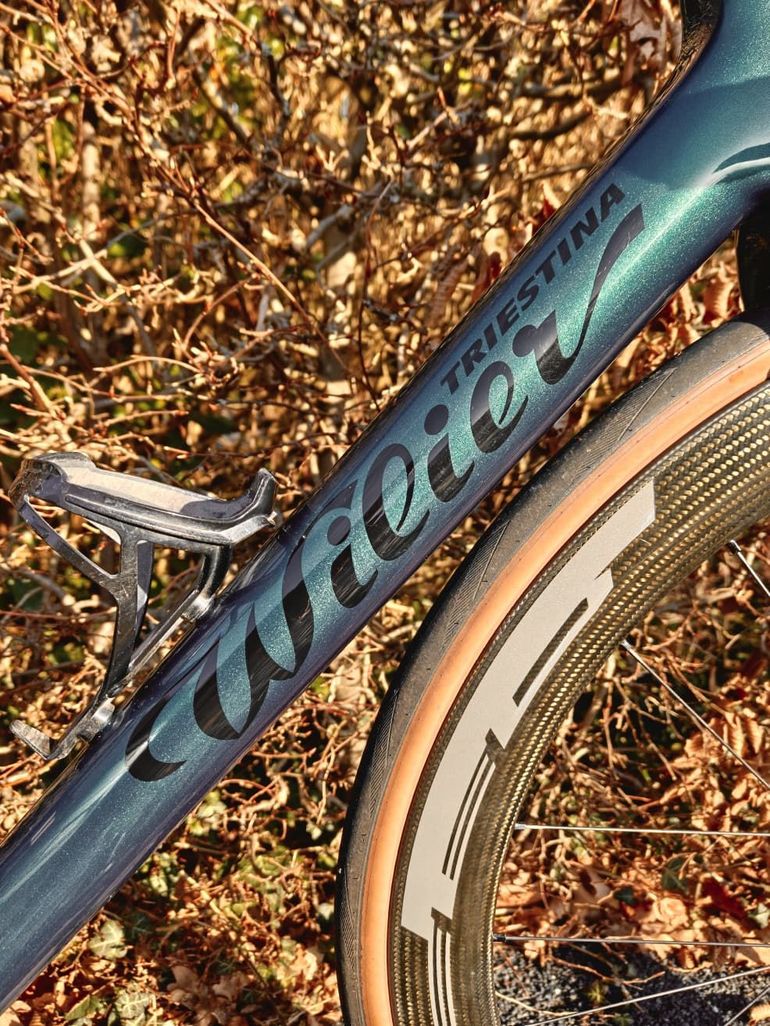 Used Wilier 0 SLR - SHIMANO ULTEGRA Di2 R8170 2024 2024 Road & Gravel, Blu — image 2 of 14