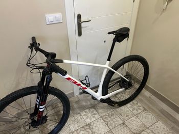 Used BH BH Custom Shimano Deore XT 2023 Mountainbike, White — image 7 of 10