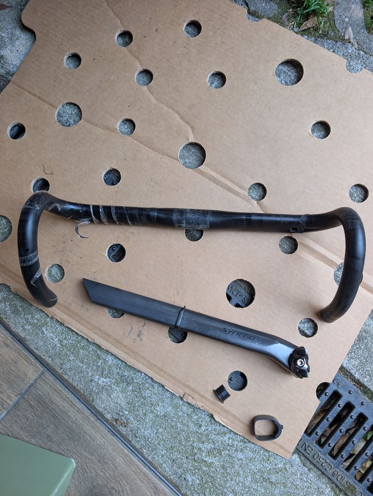 Used Scott Addict RC 10 2022 Frameset 2022 Road & Gravel — image 21 of 24