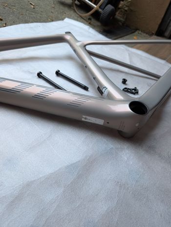 Used Scott Addict RC 10 2022 Frameset 2022 Road & Gravel — image 5 of 24