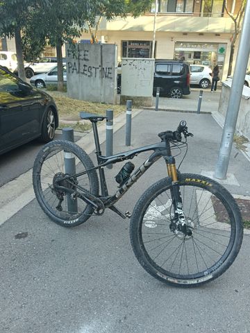 Tweedehands Trek Supercaliber 9.8 XT Gen 1 2023 Frameset 2023 Mountainbike — afbeelding 1 van 4