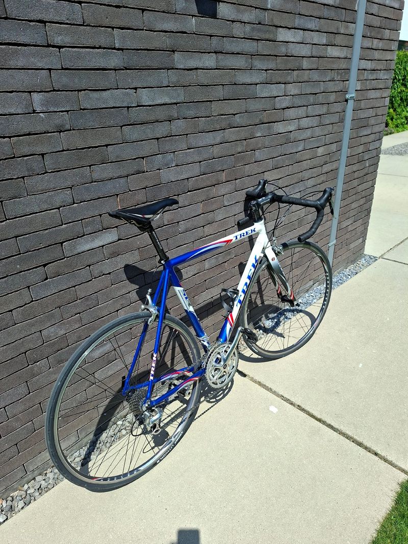 Used Trek 1500 2005 2005 Road & Gravel, White — image 2 of 4