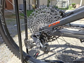 Used Specialized Men's Stumpjumper Comp Carbon 29 - 12-speed 2019 2019 Mountainbike, Black, 29 — image 3 of 13
