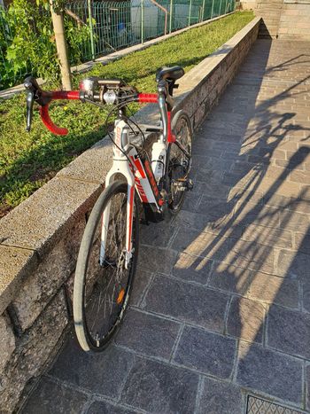 Used Giant Road e+ Shimano Tiagra 2017 Road & Gravel, White — image 10 of 12