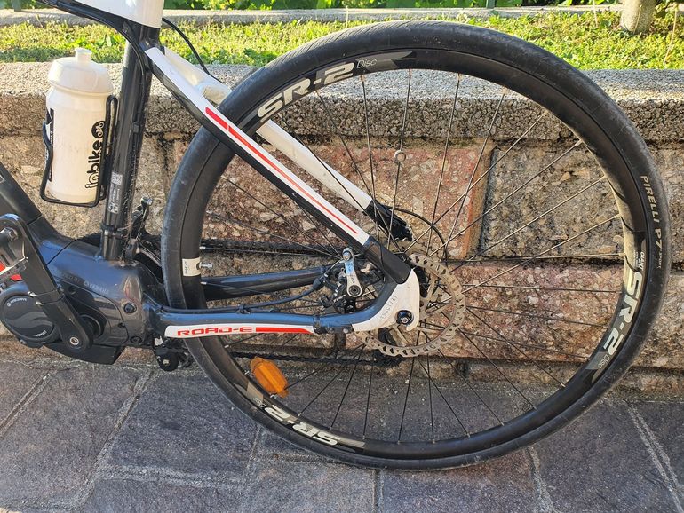 Used Giant Road e+ Shimano Tiagra 2017 Road & Gravel, White — image 11 of 12