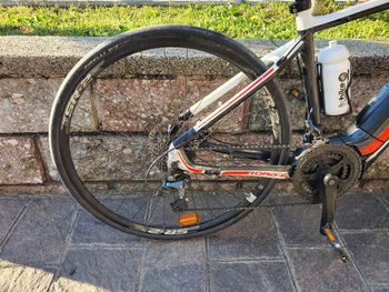 Used Giant Road e+ Shimano Tiagra 2017 Road & Gravel, White — image 3 of 12