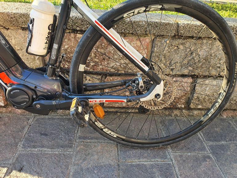 Used Giant Road e+ Shimano Tiagra 2017 Road & Gravel, White — image 8 of 12
