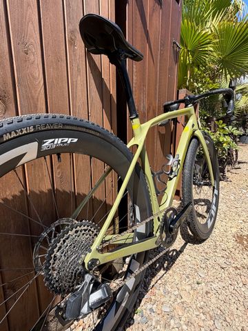Gebrauchtes Pinarello Granger X1 Disc 2024 2024 Road & Gravel, Grün — Bild 2 von 7