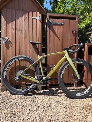 Pinarello Granger X1 Disc 2024 2024 Road & Gravel usato