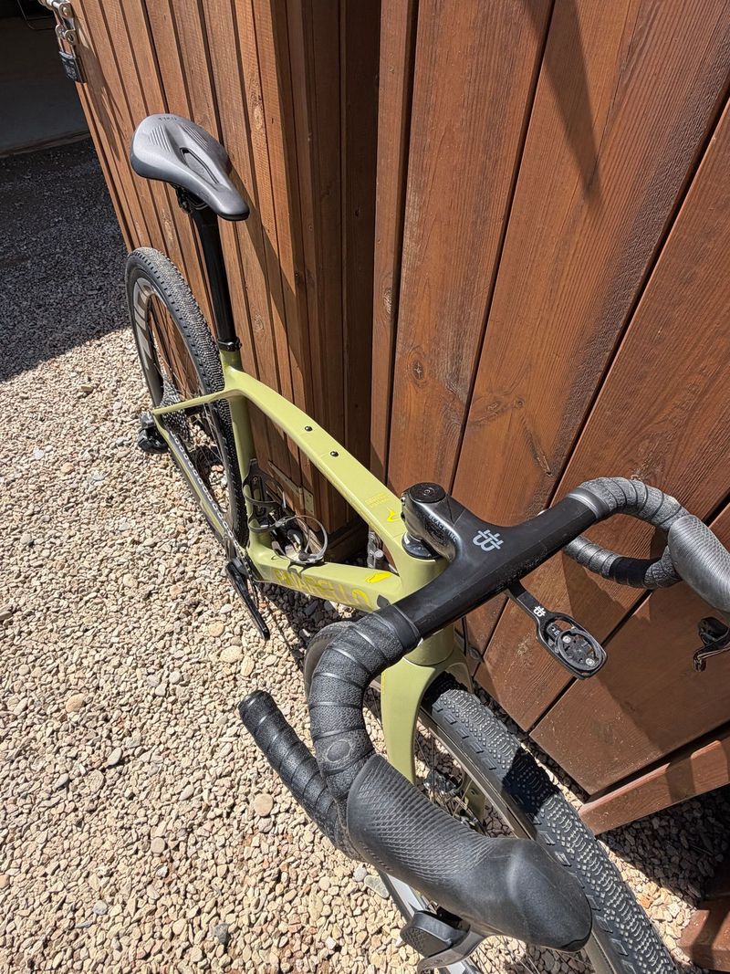 Gebrauchtes Pinarello Granger X1 Disc 2024 2024 Road & Gravel, Grün — Bild 4 von 7