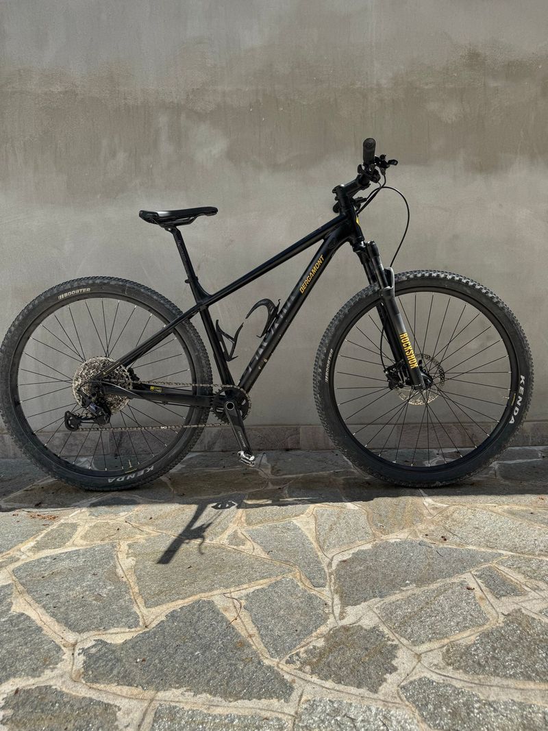 Käytetty Bergamont Revox 7 2021 2021 MTB