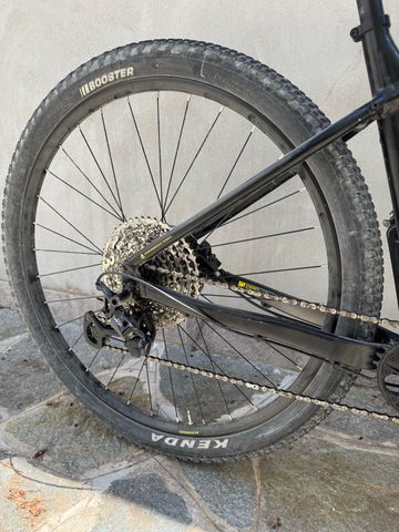 Used Bergamont Revox 7 2021 2021 Mountainbike, Black, 29 — image 4 of 7