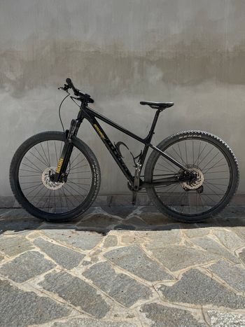 Used Bergamont Revox 7 2021 2021 Mountainbike, Black, 29 — image 2 of 7