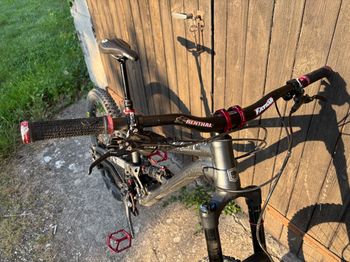 Used Commencal CLASH ORIGIN 2021 2021 Mountainbike, Gris claro — image 4 of 4