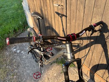 Used Commencal CLASH ORIGIN 2021 2021 Mountainbike, Light Gray, 27.5 — image 4 of 4