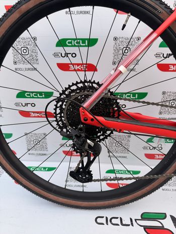 Used Specialized Diverge Comp E5 2025 2025 Road & Gravel, Red — image 2 of 9