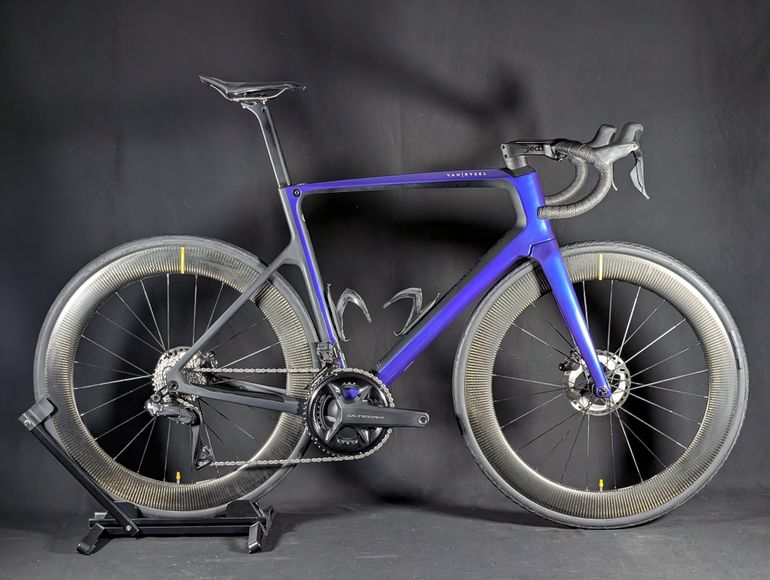 Used Van rysel Road Bike FCR Ultegra Di2 2024 2024 Road & Gravel, Purple — image 1 of 23