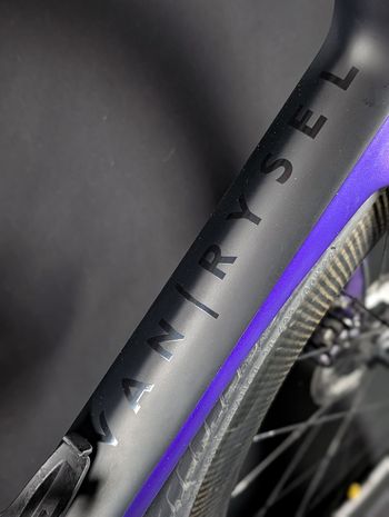 Used Van rysel Road Bike FCR Ultegra Di2 2024 2024 Road & Gravel, Purple — image 10 of 23