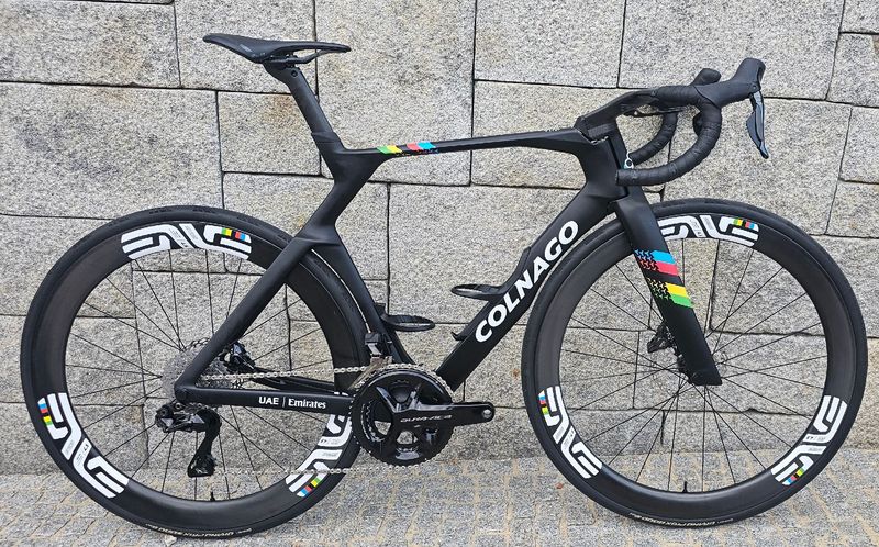 Używany Colnago Y1Rs Shimano Dura Ace Di2 2026 Road & Gravel