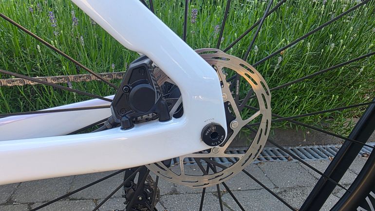 Used Canyon Aeroad CF SLX 7 AXS NSW 2026 2026 Road & Gravel, Blanco — image 13 of 17