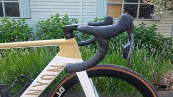 Used Canyon Aeroad CF SLX 7 AXS NSW 2026 2026 Road & Gravel, Blanco — image 11 of 17