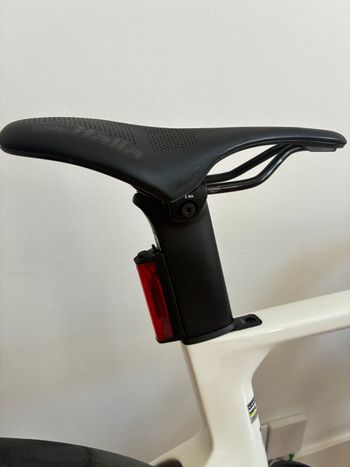 Used Canyon Aeroad CF SLX 7 Di2 2025 2025 Road & Gravel, White — image 11 of 18