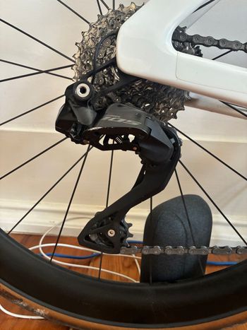 Used Canyon Aeroad CF SLX 7 Di2 2025 2025 Road & Gravel, White — image 12 of 18