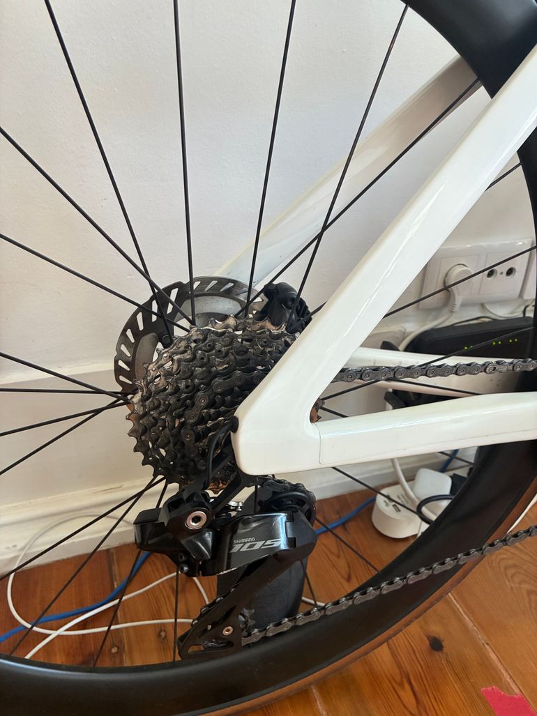 Used Canyon Aeroad CF SLX 7 Di2 2025 2025 Road & Gravel, White — image 16 of 18