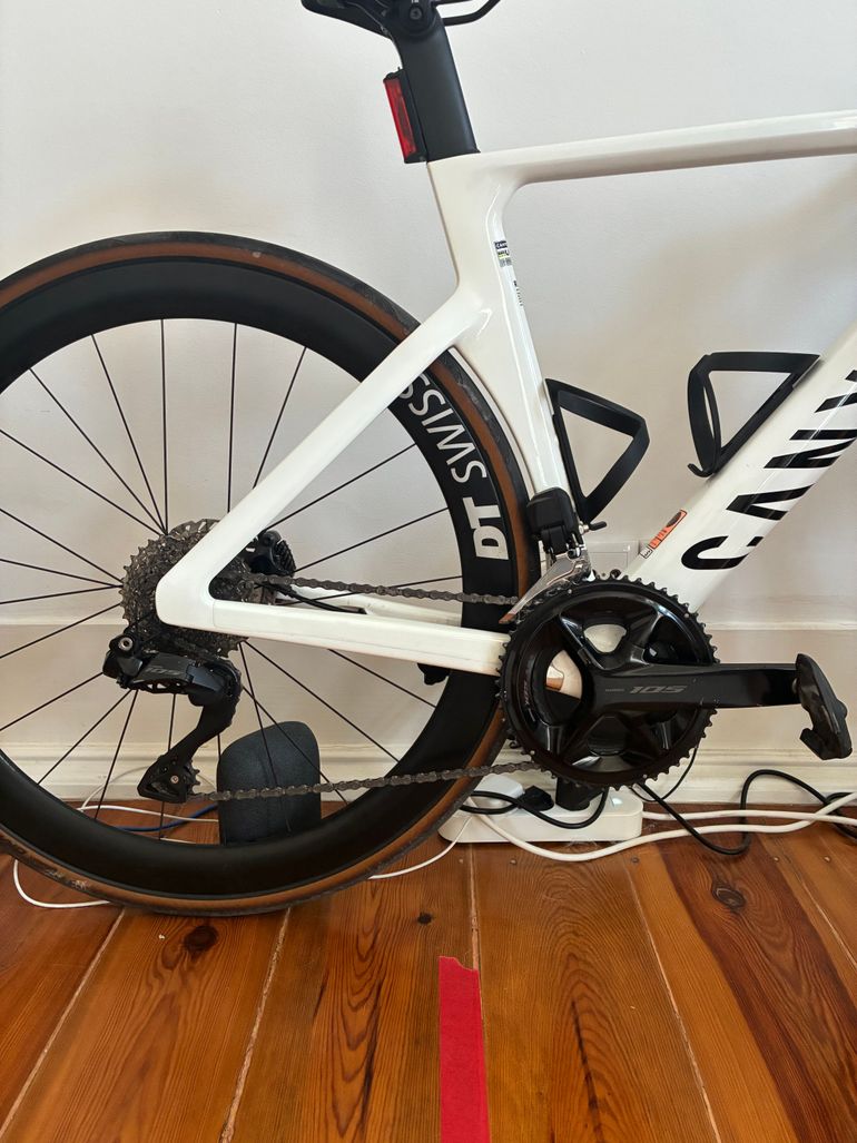 Used Canyon Aeroad CF SLX 7 Di2 2025 2025 Road & Gravel, White — image 17 of 18