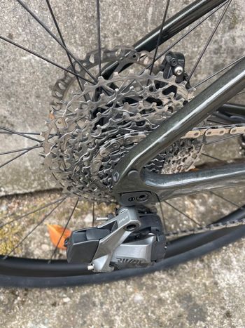 Used Giant Revolt, Advanced 1 2022 2022 Road & Gravel, Verde — image 3 of 6
