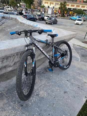 Used Kross HEXAGON 3.0 2022 2022 Mountainbike, Light Gray, 26, 27.5 — image 3 of 5