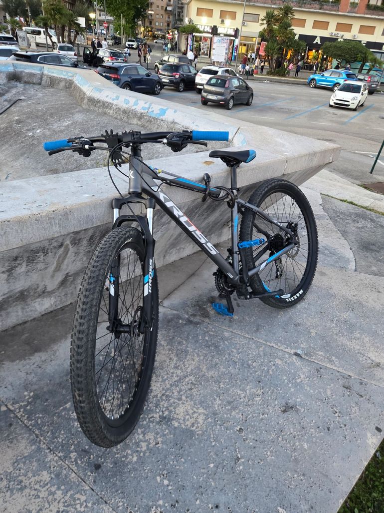 Used Kross HEXAGON 3.0 2022 2022 Mountainbike, Light Gray, 26, 27.5 — image 3 of 5