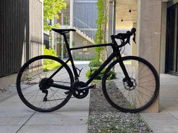 Używany Van rysel Road Bike EDR CF 105 Disc 2024 2024 Road & Gravel