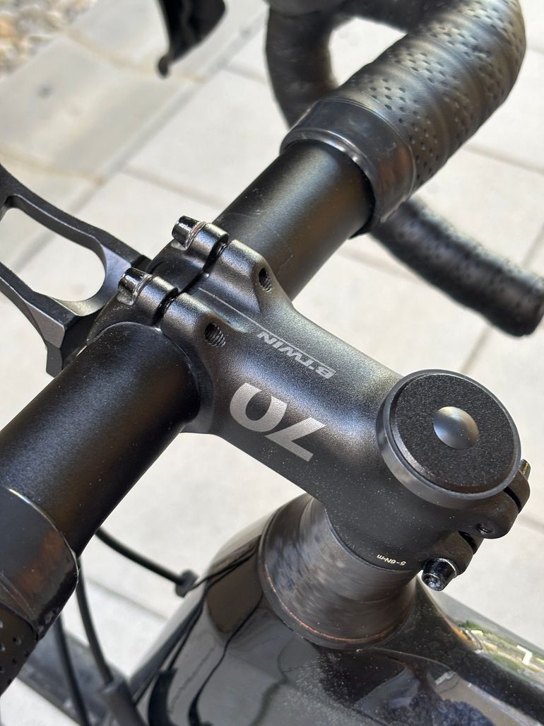 Used Van rysel Road Bike EDR CF 105 Disc 2024 2024 Road & Gravel — image 4 of 7