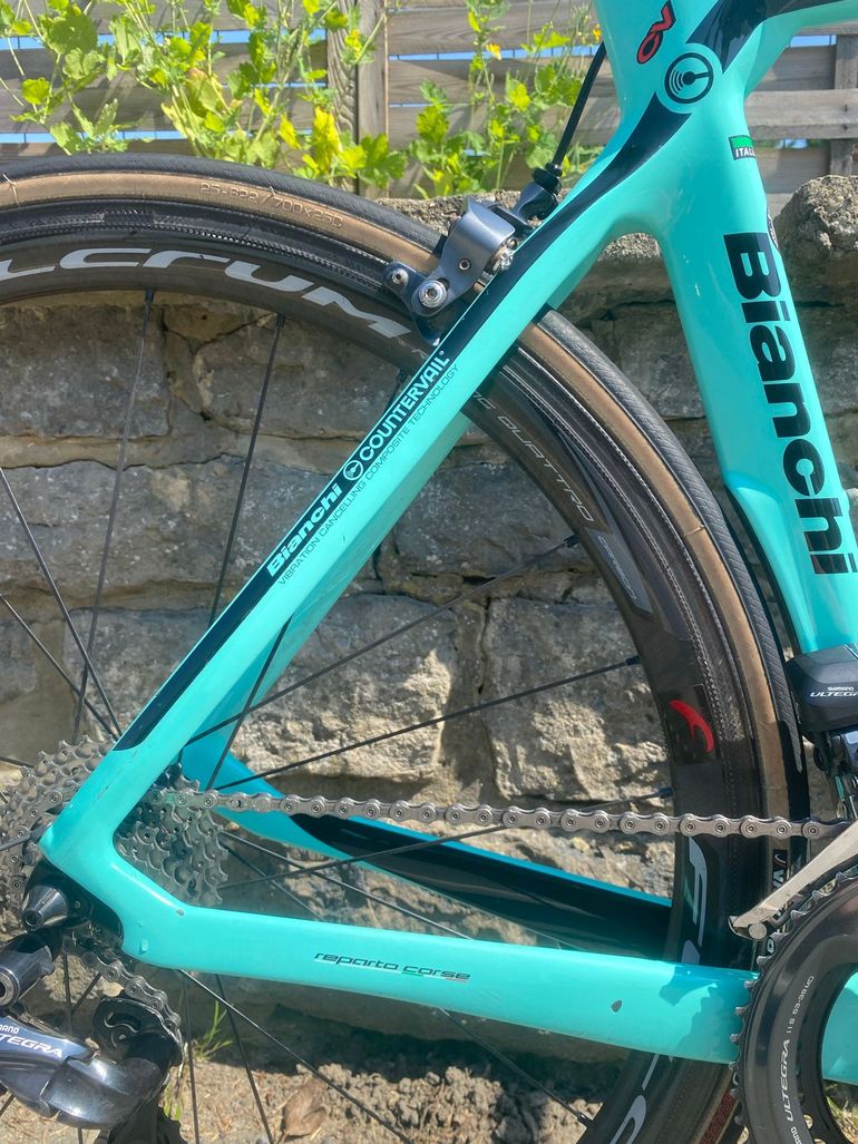 Used Bianchi Oltre XR4 Ultegra Di2 2020 2020 Road & Gravel, Blue — image 12 of 12