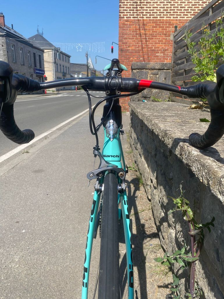 Used Bianchi Oltre XR4 Ultegra Di2 2020 2020 Road & Gravel, Blue — image 8 of 12