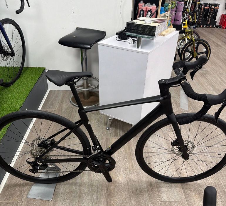 Used CUBE ATTAIN C:62, RACE 2026 2026 Road & Gravel, Negro — image 1 of 3