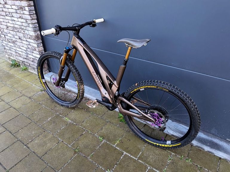 Used UNNO MITH Race S1 2023 2023 Mountainbike, Gris claro — image 3 of 7