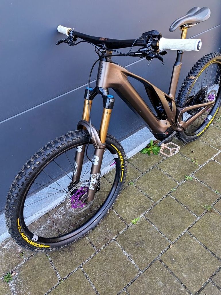 Used UNNO MITH Race S1 2023 2023 Mountainbike, Gris claro — image 5 of 7