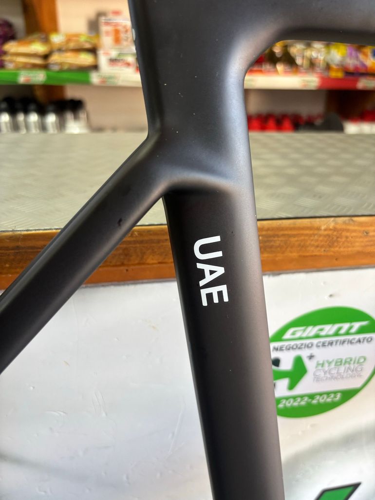 Used Colnago V5Rs Shimano Ultegra Di2 2025 Frameset 2025 Road & Gravel, Black — image 6 of 16