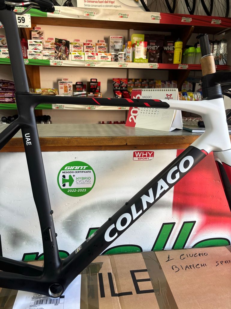 Used Colnago V5Rs Shimano Ultegra Di2 2025 Frameset 2025 Road & Gravel, Black — image 2 of 16