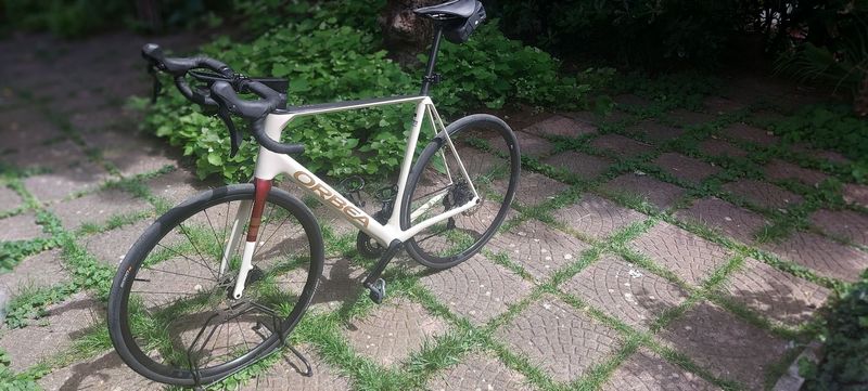 Used Orbea ORCA M30 2024 2024 Road & Gravel, Orange — image 4 of 5