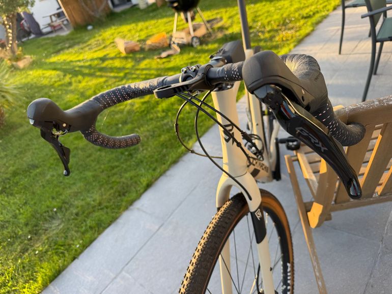 Used Rock Machine Rock Machine Custom Shimano GRX 2025 Road & Gravel, Bianco — image 7 of 9